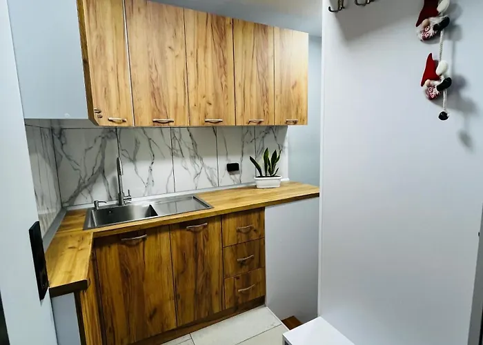 по вул наукова поряд волвеликого аквапарк * Lwów